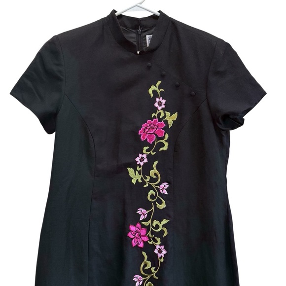 Vintage Jessica Howard Black Embroidered Floral Maxi Dress. Size 14P - Picture 2 of 10